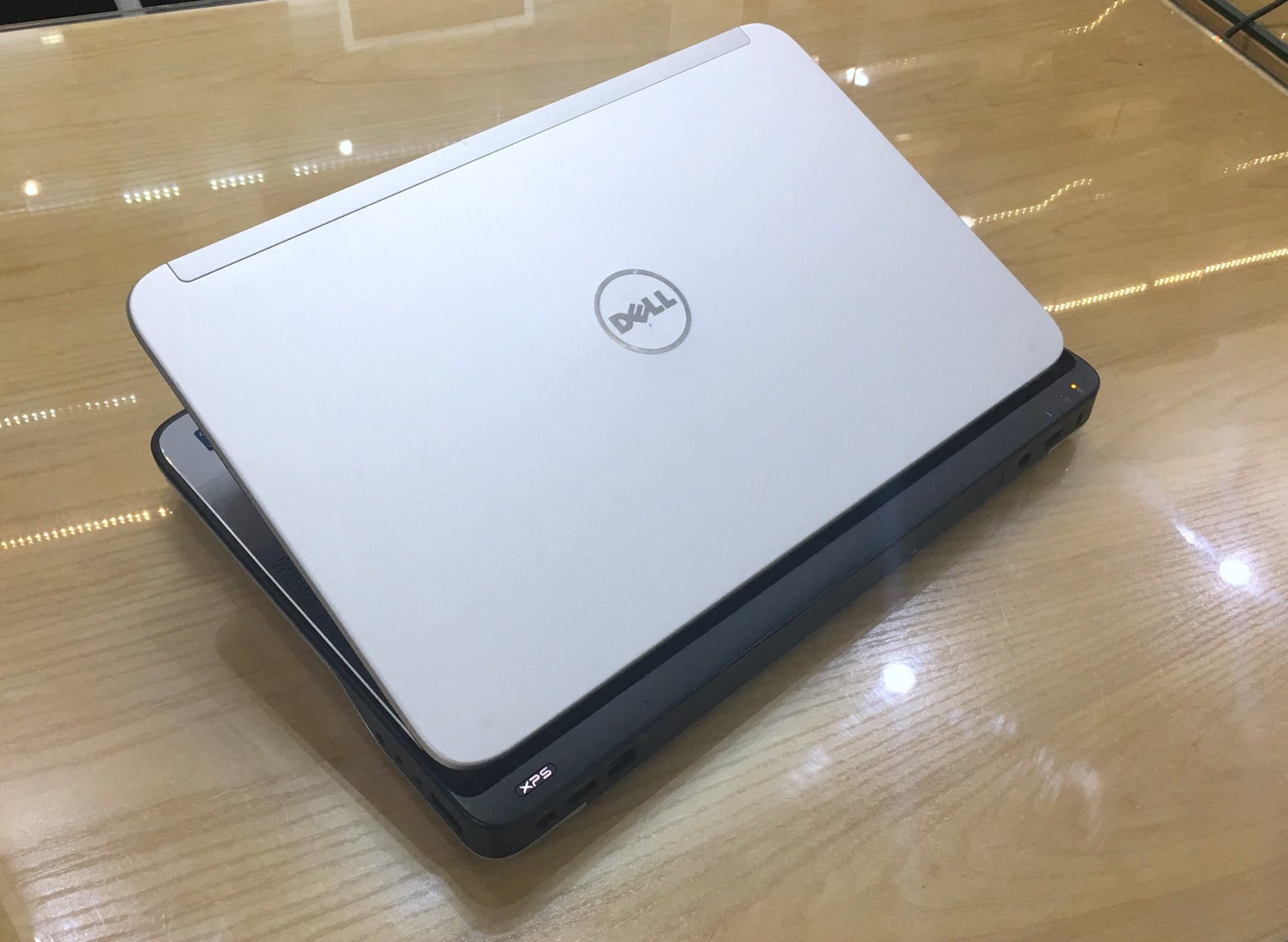 Laptop Dell XPS L502-1.jpg